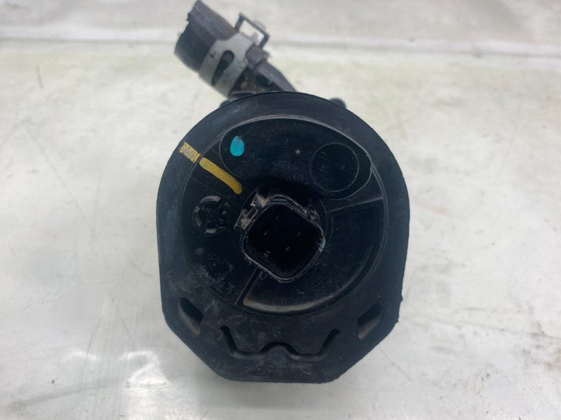 1035348 00 F 2016-2020 Tesla Model S X Cooling System Auxiliary Water Coolant Pump FWD Assy