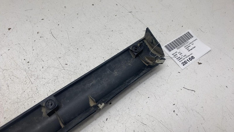 ⭕ 2022 Rivian EDV-700 Van Driver Door Rokcer Cladding PT00053750 / PT0