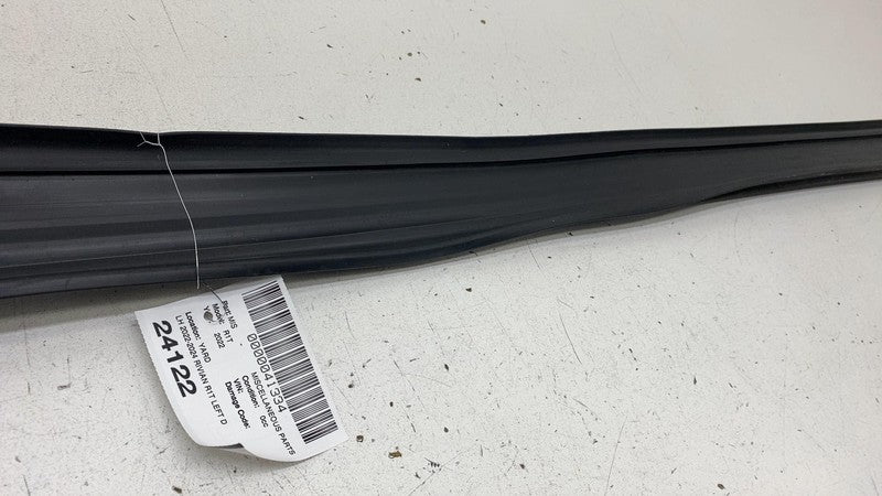 PT00002356 ⭕ 22-24 Rivian R1T Left Driver Side Skirt Rocker Panel Molding Seal PT00002356