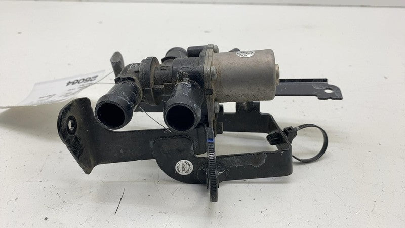 32339739 ⭕ 2021-2023 Polestar 2 Battery Coolant Cooling Valve w/ Motor & Bracket 32339739