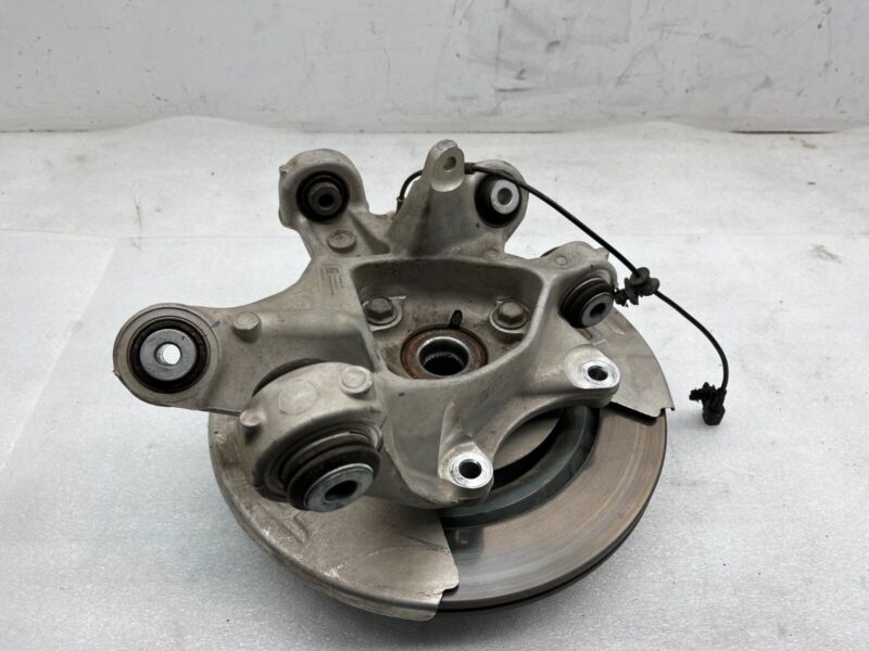 1044416 00 F 2017-2022 Tesla Model 3 Rear Right Spindle Knuckle Disc Rotor Wheel Hub Shield