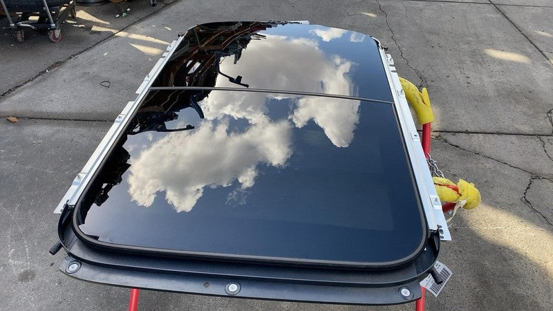 E2 43R-005013 ⭕ 2011-2016 Mini Cooper Countryman Front & Rear Panoramic Sunroof Glass Assembly