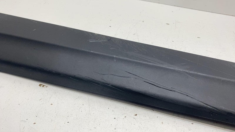 PT00989598 ⭕ 2022-2025 Rivian R1S Front Left Lower Molding Cladding Trim Panel PT00989598