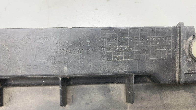 ⭕ 2020-2023 Model Y Left Skirt Rocker Molding Panel Carrier Bracket 14