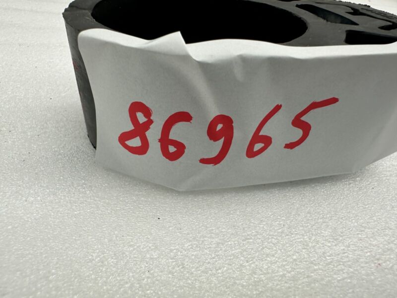 2012-2015 Tesla Model S MS Auxiliary Water Coolant Battery Cooling Pump Bracket