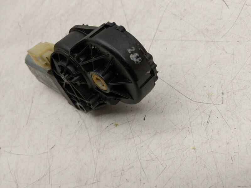 AG131033225 4P 2012-2015 Tesla Model S MS Front Passenger Side Seat Recline Tilt Motor Right RH
