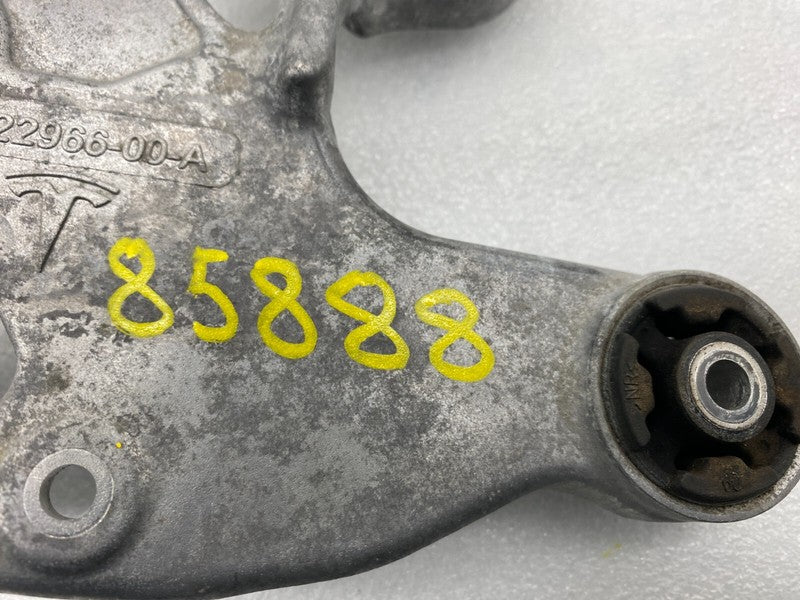 1122966 00 A ⭕ 2017-2020 Tesla Model 3 A/C Air Compressor Mount Support Bracket 1122966-00-A