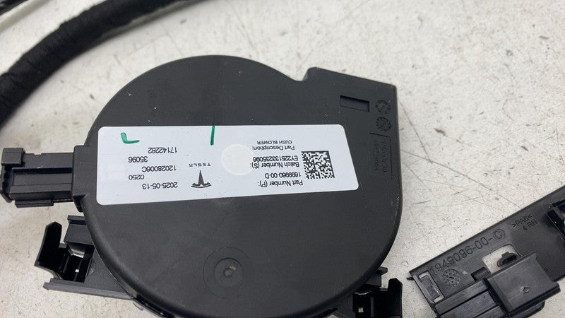 ⭕ 25-26 Model Y Front Right Seat Wiring Harness w/ Cushion Blower 1897