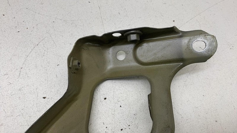 1086016 00 C 2017-2023 Tesla Model 3 M3 Front Passenger Side Fender Support Bracket Right RH