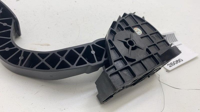 1011298 ⭕2017-2023 Tesla Model 3 Front Accelerator Gas Pedal Throttle Sensor Pad 1011298