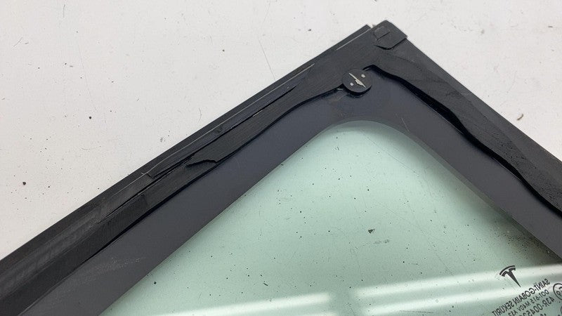 108070300C ⭕ 2017-2020 Tesla Model 3 Rear Left Quarter Fixed Window Glass LH 1080703-00-C