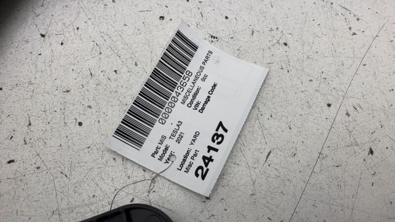 150037200A ⭕ 2017-2023 Tesla Model 3 Right Trunk Trim Support Bracket Black RH 1500372-00-A
