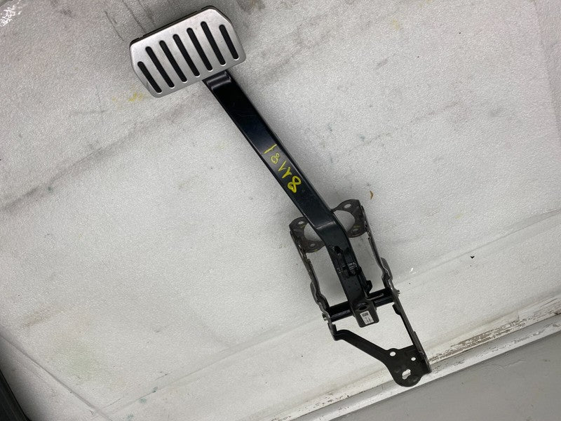 102769101B ⭕ 2016-2020 Tesla Model X MX Front Driver Brake Foot Pedal Assembly 1027691-01-B