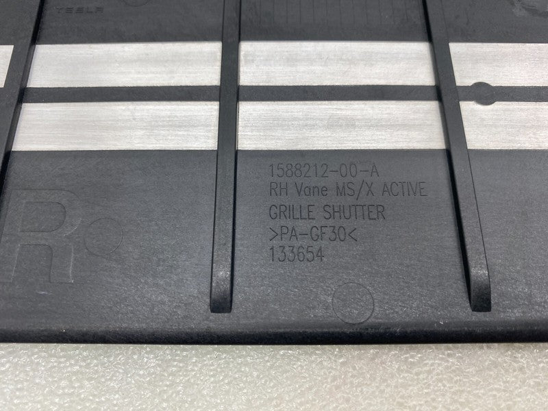 1588212 00 A ⭕ 2021-2025 Tesla Model S X Right Vane Active Louvre Grille Shutter 1588212-00-A