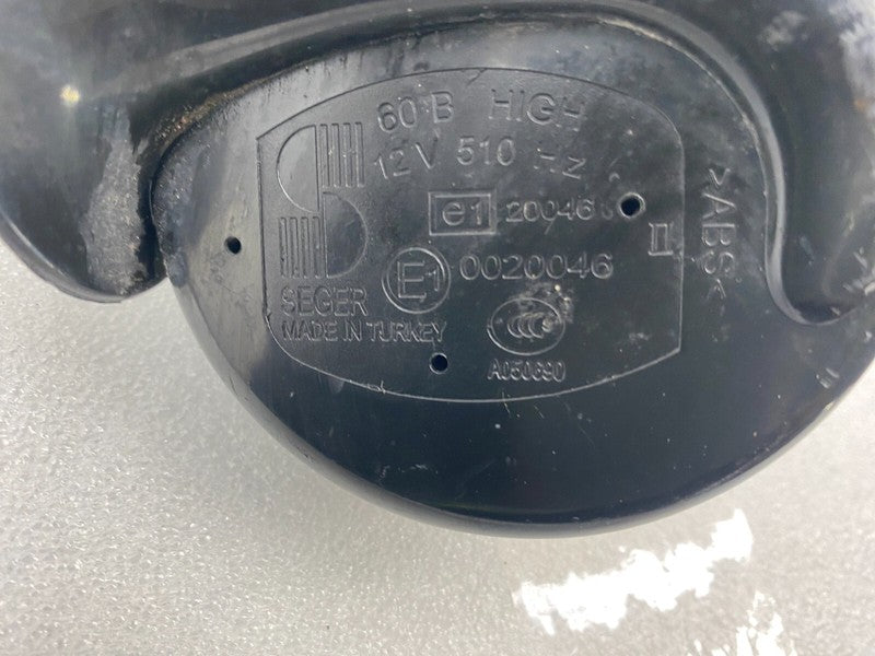 E1 0020046 ⭕ 2012-2020 Tesla Model S MS Seger High Pitch Tone Horn 12V 510 Hertz w/ Bracket