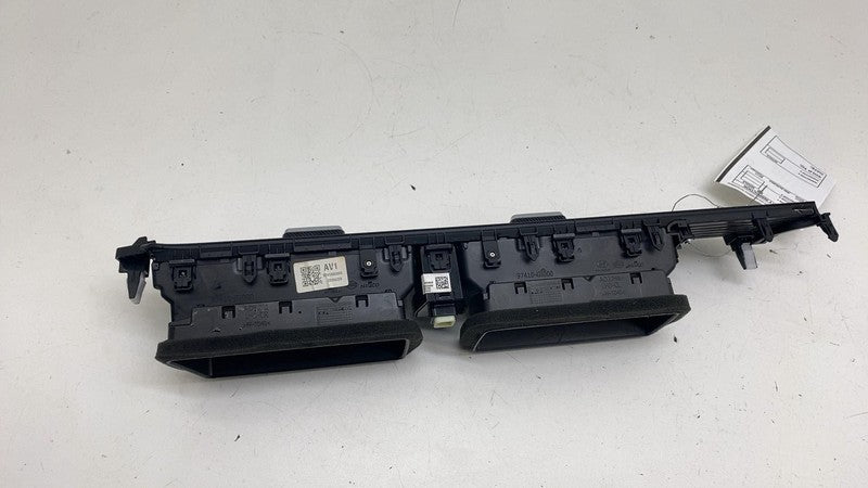97410GI000 22-24 Hyundai Ioniq 5 Dash Center AC Air Vent Grille & Hazard Switch 97410-GI000