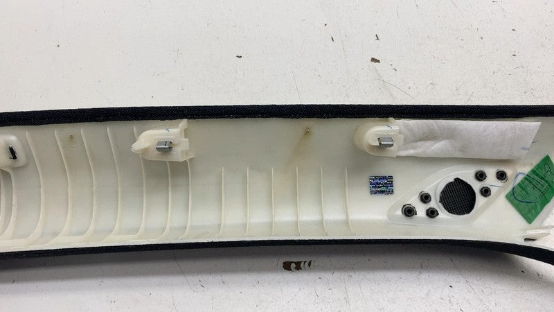 ⭕ 2021 2022 2023 Polestar 2 Front Passenger Side A-Pillar Windshield Trim Right