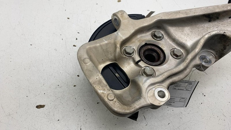 ⭕ 2022 Rivian EDV-700 Amazon Van Front Right Knuckle Wheel Hub FWD PT0
