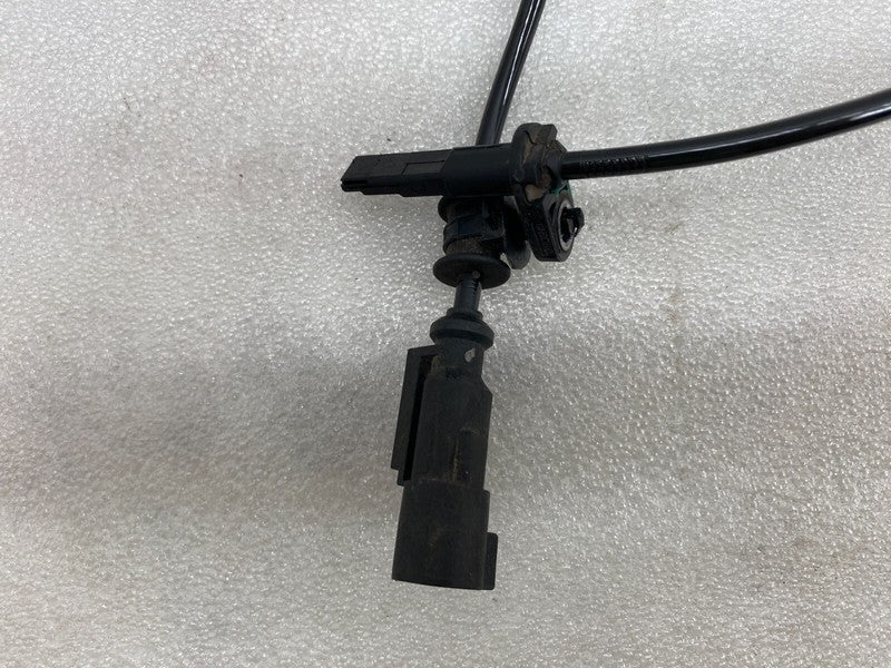 102776100B ⭕16-20 Model X Front Left or Right Anti-Lock ABS Wheel Speed Sensor 1027761-00-B