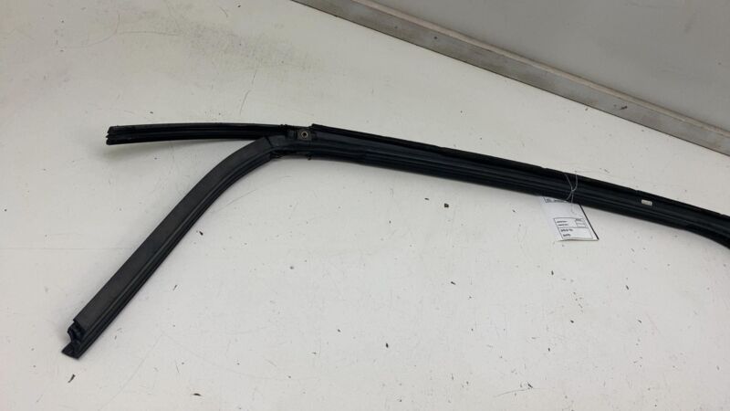 Does not apply 2016 2017 2018 2019 2020 Tesla Model X Rear Left Side Door Window Seal Assembly