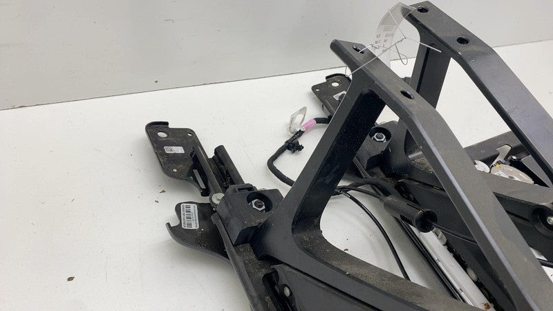 ⭕ 2017-2020 Tesla Model X Rear 2nd Row Right Seat Sled Rail & Hardware Assembly