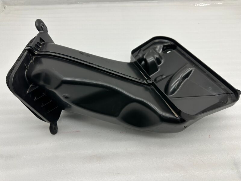 2020-2023 Tesla Model Y MY Front HEPA Cabin HVAC Air Intake Outlet Duct Assembly