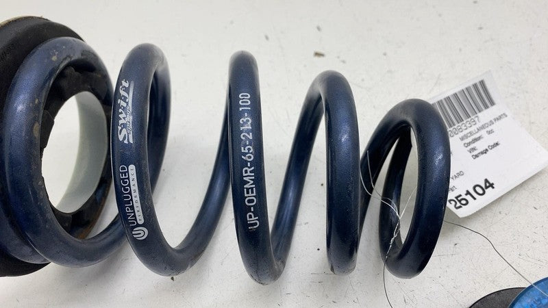 ⭕ 21-24 Tesla Model Y Rear Left or Right Unplugged Performance Swift C