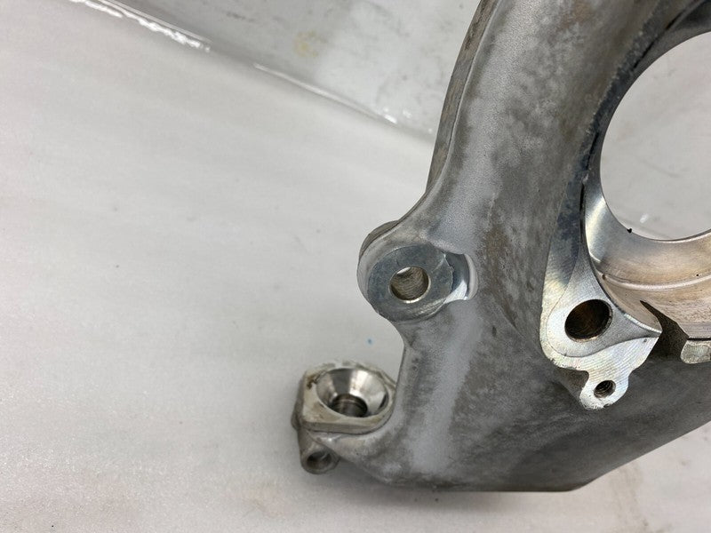 1044316 00 E ⭕ 17-23 Tesla Model 3 M3 Front Passenger AWD Spindle Knuckle Right 1044316-00-E