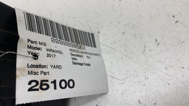 68303924AB ⭕ 16-17 Jeep Wrangler Totally Integrated Power Module Fuse Box Relay 68303924AB