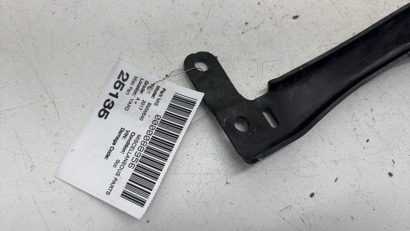 ⭕18-23 BMW 540i Front Driver Side Bumper Upper Support Bracket Left 51