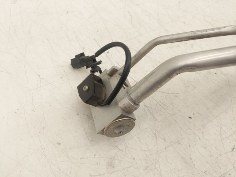 2012-2015 Tesla Model S A/C Conditioner Hose Line Liquid Suction Pipe with Valve