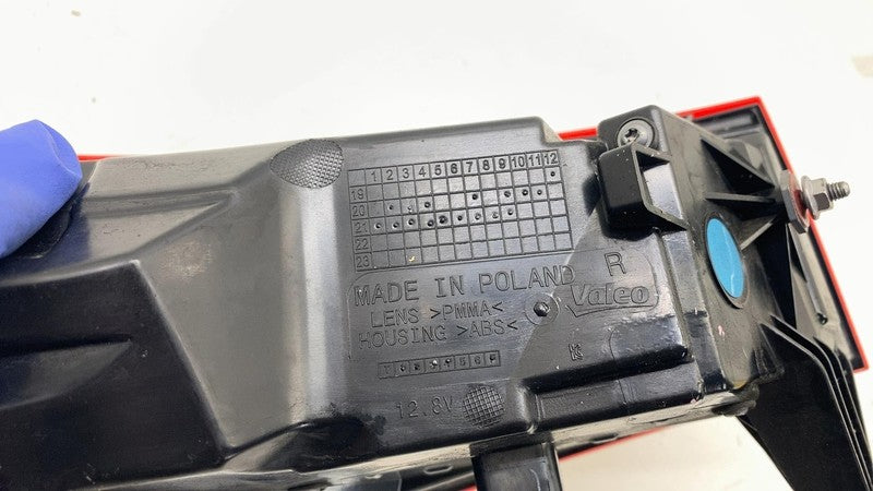 A 297 906 92 02 ⭕ 2022 EQS 450+ V297 Rear Right LED Tail Light Quarter Panel Mounted A2979069202