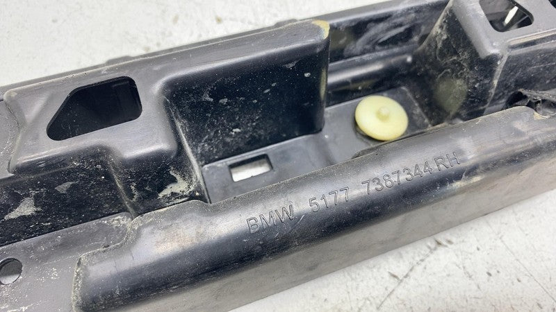 ⭕ 2018 2019 2020 BMW 530e G30 2.0 Front Right Skirt Rocker Molding Pan