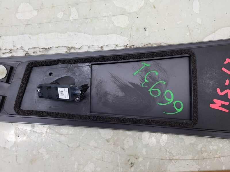 1496707 S0 B ⭕ 16-20 Model S Left Exterior B-Pillar Applique Glass w/ Camera LH 1496707-S0-B