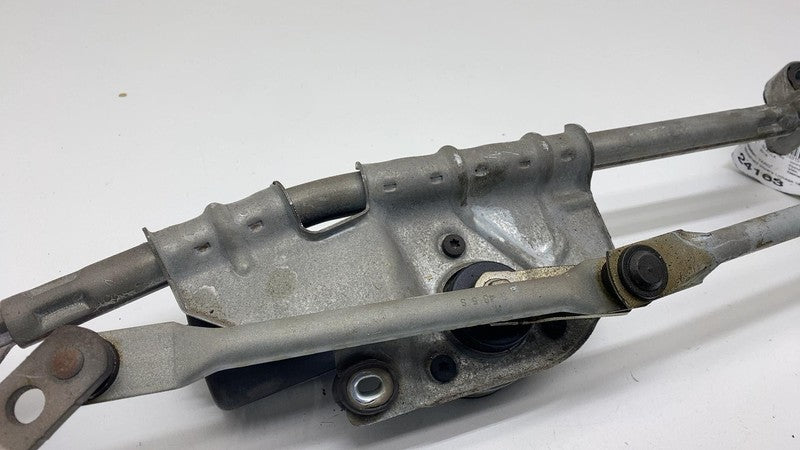 A1668202740 12-19 Mercedes-Benz GLE350 Front Windshield Wiper Transmission Linkage & Motor