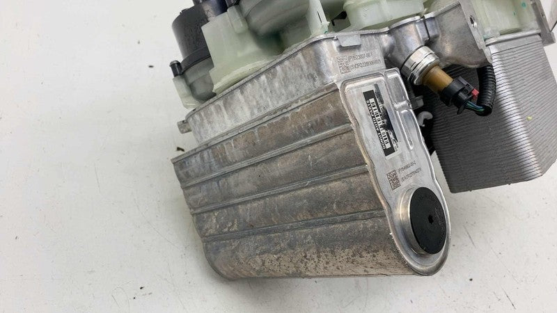 154990200C ⭕ 2021-2025 Tesla Model 3 Supermanifold Refrigerant Chiller w/ Coolant Reservoir