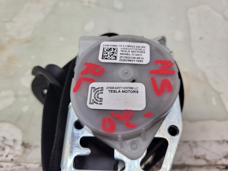 102313605D ⭕ 2016-2020 Tesla Model S Rear Left 2nd Row Seat Belt and Retractor 1023136-05-D