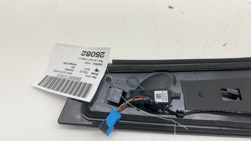 110043700B ⭕ 2017-2023 Tesla Model 3 Left B-Pillar Applique Glass Trim Molding 1100437-00-B