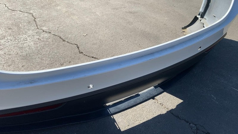 ⭕ 20-24 Model Y Rear Bumper Cover w/ Sensor Holes + Lower Valance Whit
