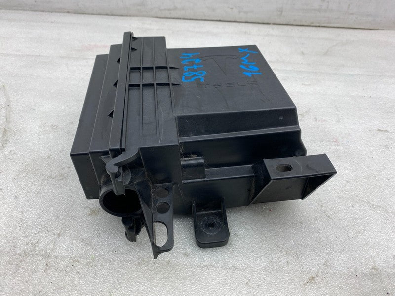 ⭕ 16-20 Model X Front BCM Body Comfort Control Module Enclosure Box 10