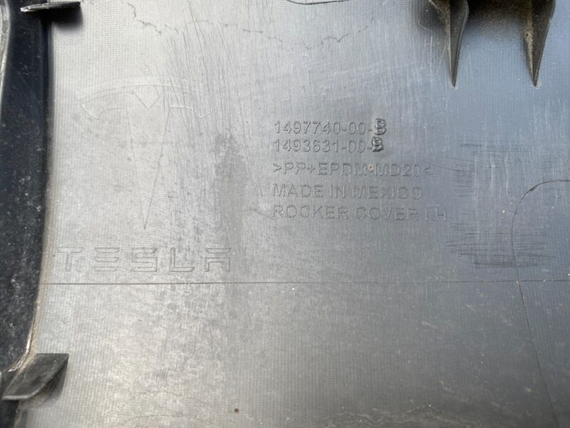 1497740 00 B ⭕ 2020-2023 Tesla Model Y Driver Skirt Rocker Cover Molding Left 1497740-00-B
