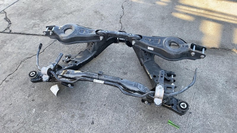 1044575-00-B ⭕ 2017-2023 Tesla Model 3 Rear Subframe Cradle Crossmember Assembly 1044575-00-B