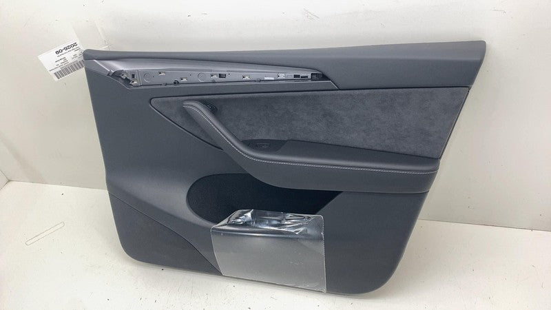 1997295-00-C ⭕ 20-24 Model Y Front Passenger Side Door Panel Trim Cover Right RH 1997295-00-C