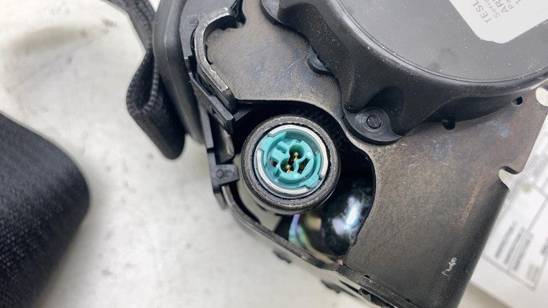 ⭕ 20-23 Model Y MY Rear Left or Right 2nd Row Seat Belt & Retractor 16