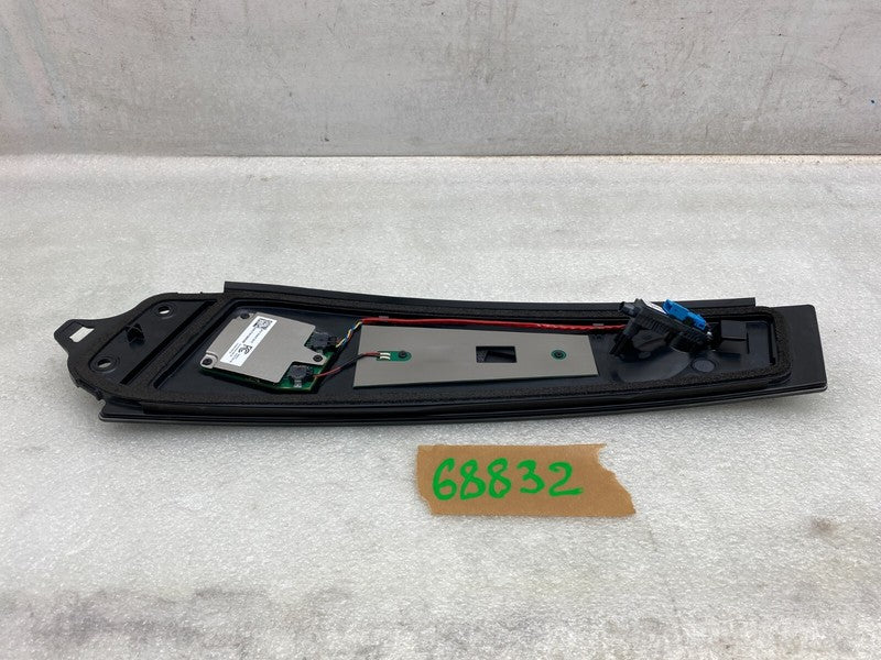 110926390F ⭕ 17-23 Model 3 Driver Side B-Pillar Applique Glass w/ Camera Left 1092978-00-C