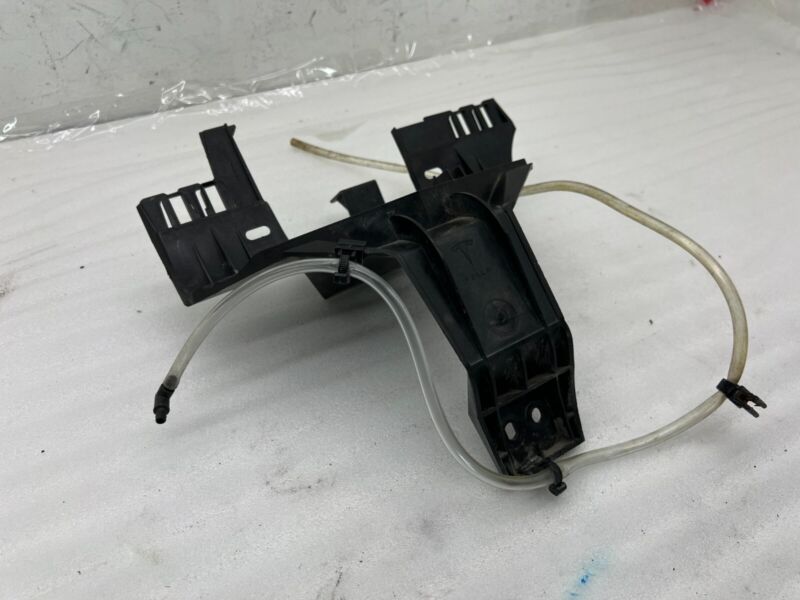 1046331-00-C 2016-2020 Tesla Model X MX Frunk 12V BEC Battery Tray Box Support Mount Bracket