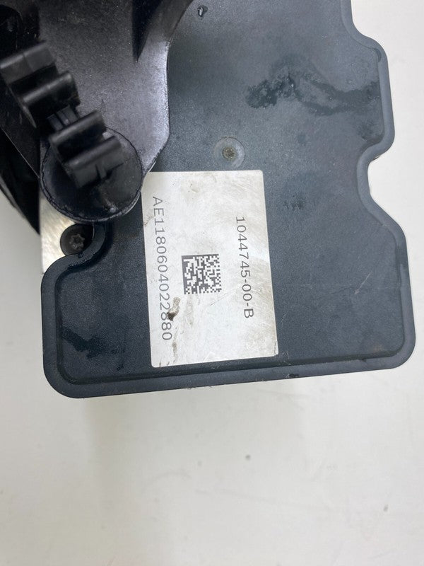 1044745 00 B ⭕ 20-23 Tesla Model Y Anti-Lock ABS Brake System Pump Unit Module 1044745-00-B
