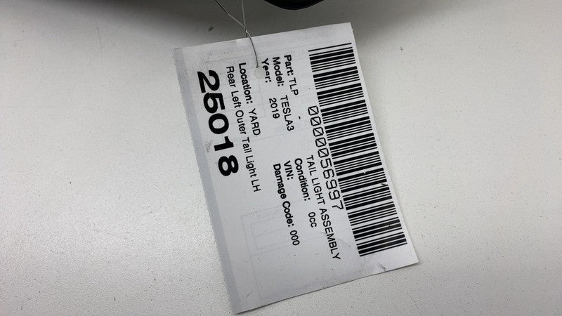 ⭕17-22 Tesla Model 3 Rear Driver Side Exterior Taillight Outer Tail La