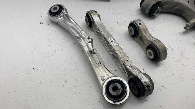 ⭕ 2016-2020 Tesla Model S Rear Right Spindle Knuckle Hub w/ Control Ar