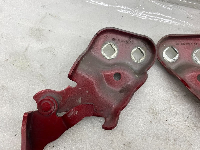 1098792-00 ⭕17-23 Model 3 Front Left/Right Bonnet Hood Hinge Closure Assist 1098792/1098793